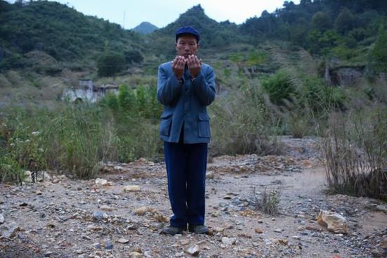 广西村庄被污染 官方封存9年体检报告维权无证据