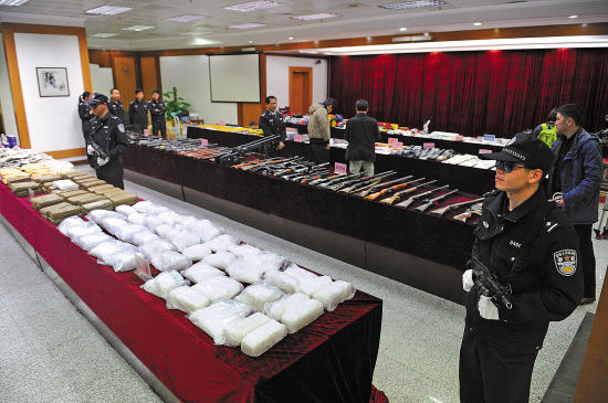 2014年全省公安机关“六大专项”打击整治行动缴获的毒品、枪支等