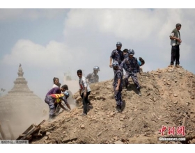 尼泊尔强震已致4300余人遇难 近8000人受伤