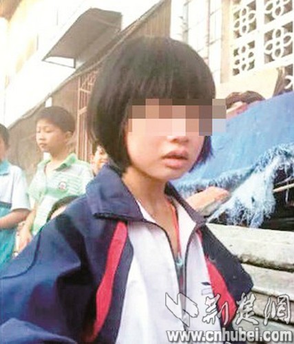 7岁女童被曝遭后妈毒打经查打人者为其父（图）