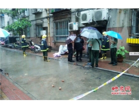 郑州一居民楼底层电表箱着火 致9死5伤