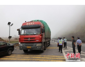 云南元江警方查获销毁26吨不合格冷冻肉制品