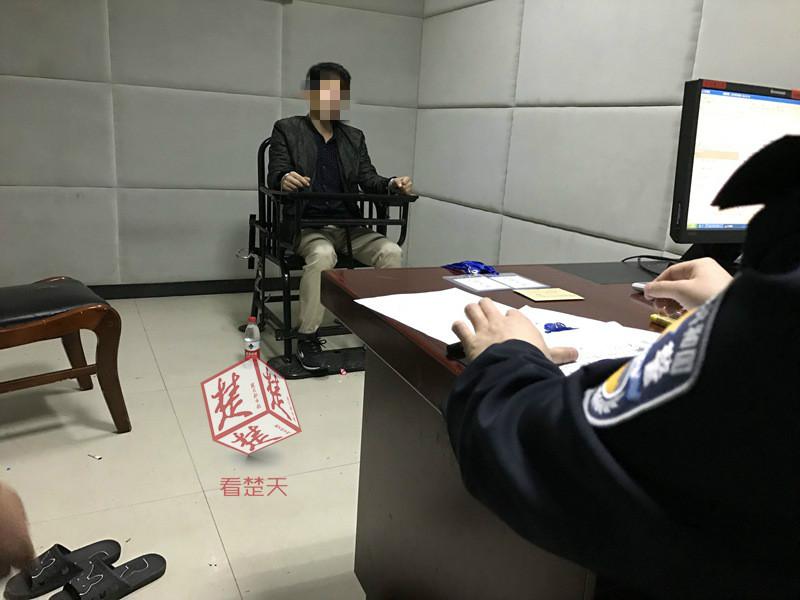 15岁女生被捅10余刀 嫌犯被抓：出狱后还会干