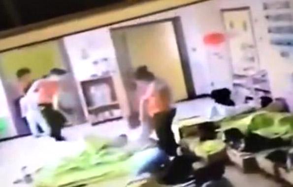 北京红黄蓝幼儿园老师被指虐待学生 园长被停职