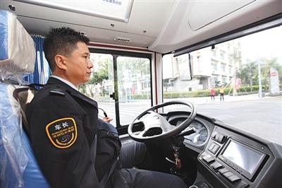 无人驾驶未入交通法规深圳自动驾驶巴士存法律