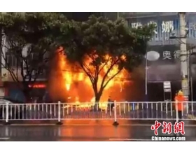 广西桂林一米粉店突发火灾致两死一伤