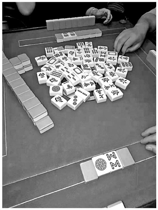 “小赌被拘”现象偶有发生 专家建议明确赌博标