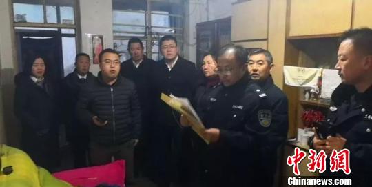 行动当天，襄垣县人民法院干警执行到位金额达31万元。　襄垣县人民法院供图 摄