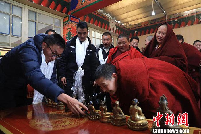 西藏德仲寺文物盗窃案告破 追回12尊被盗佛像