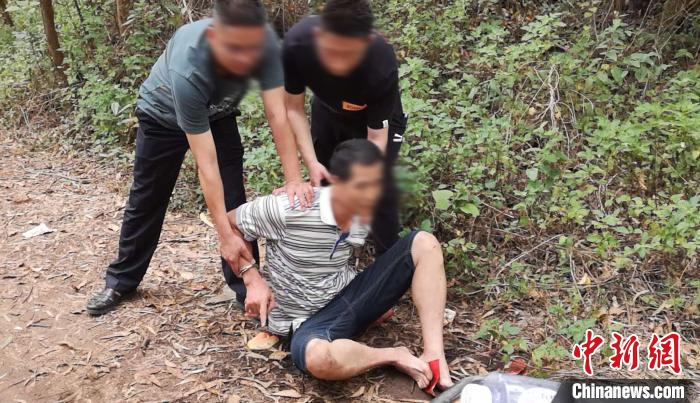 广西合浦警方打掉一个贩毒团伙9名毒贩落网