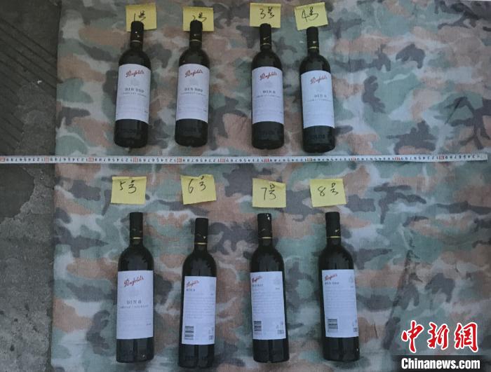 警方现场缴获伪装成红酒的毒品共计6.2公斤。北京警方供图