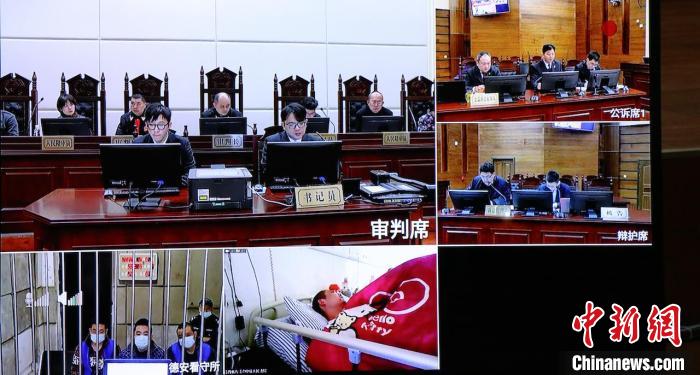 九江市中级人民法院对新冠肺炎疫情防控期间江西省首例销售伪劣口罩民事公益诉讼案进行一审宣判。　九江中院供图 摄