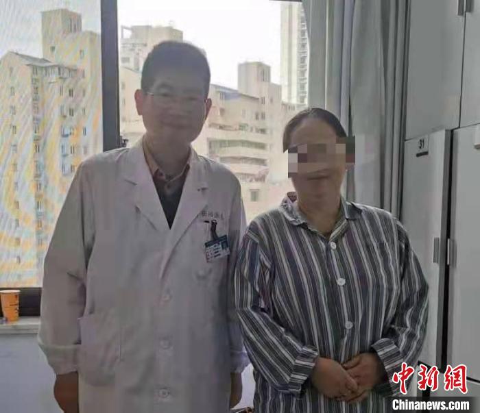 上海援青医生仁心仁术造福民众藏族卓玛千里寻医