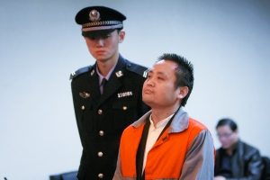 男子被控冒充央视导演诈骗800万(图)