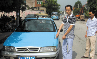 出租车司机在车上强奸女乘客被刑拘