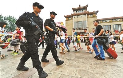 特警巡逻
