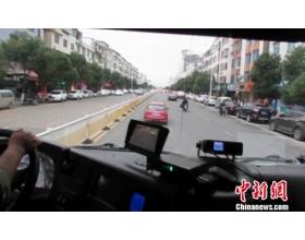 消防车出警救火途中 遭私家车恶意阻拦