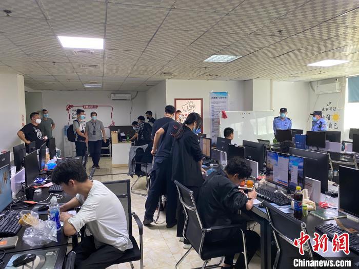 广东茂名警方破获一起特大非法经营网络游戏案